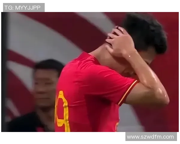 足球史上十大失误最惨球星:那些令球迷心碎的瞬间回顾